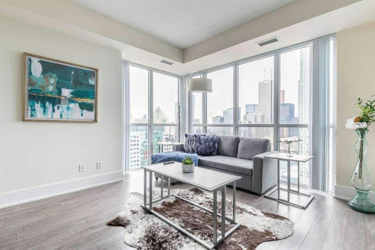 Stunning Views Of Downtown - Luxury High Rise With King Bed! Villa Toronto Dış mekan fotoğraf