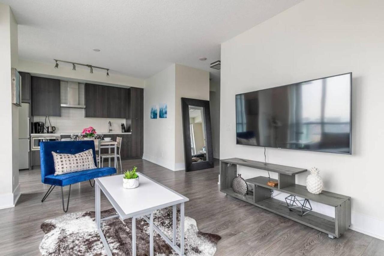 Stunning Views Of Downtown - Luxury High Rise With King Bed! Villa Toronto Dış mekan fotoğraf